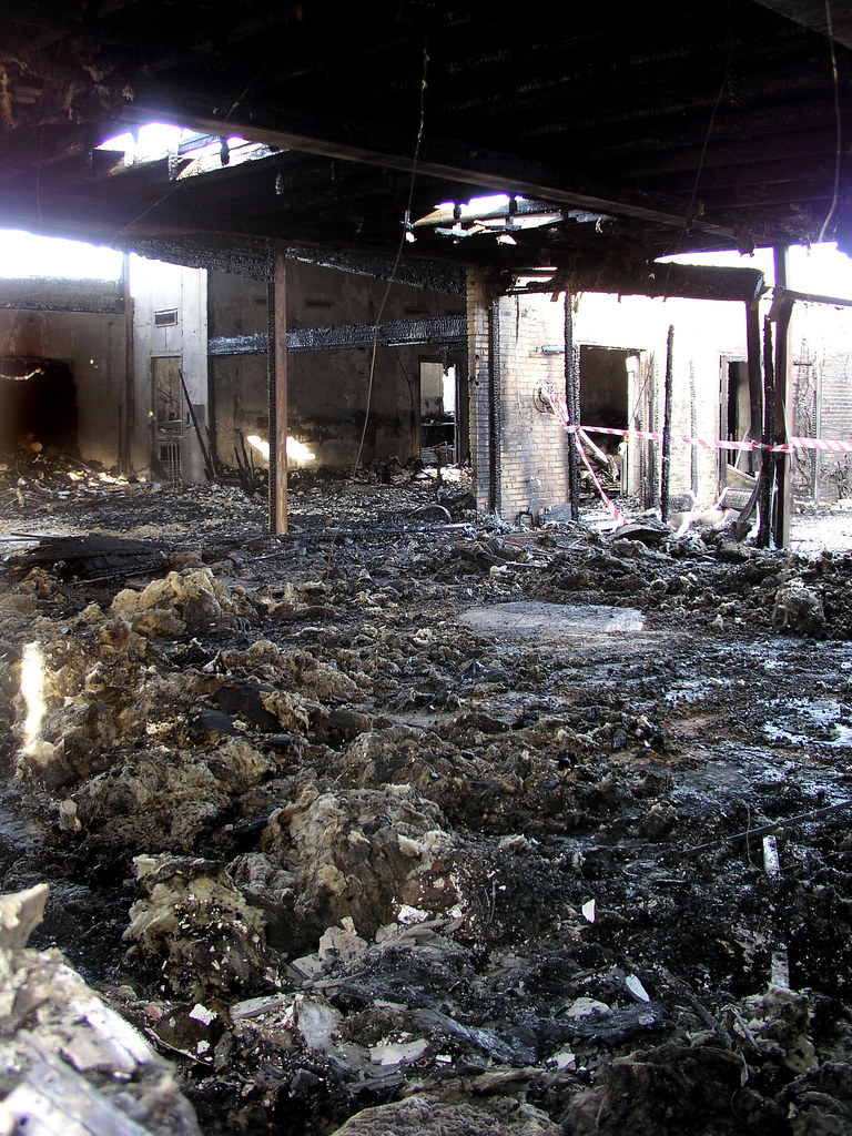 Incendio en escuelas de RD Congo deja más de 20 niños muertos