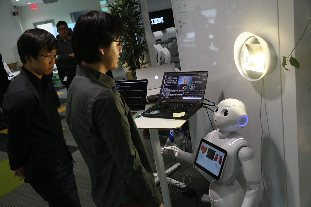 Imagen: IBM Research, BY-ND 2.0 (vía Openverse). Microsoft advierte: la IA podría crear una 'especie de silicio'