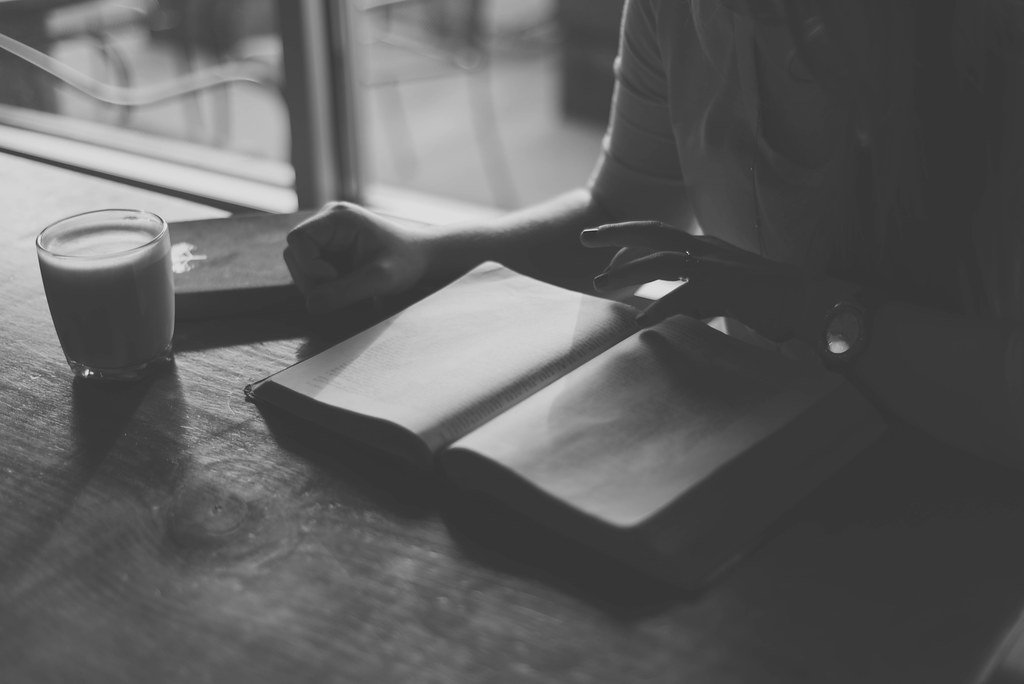 Los hábitos de quienes leen un libro por semana