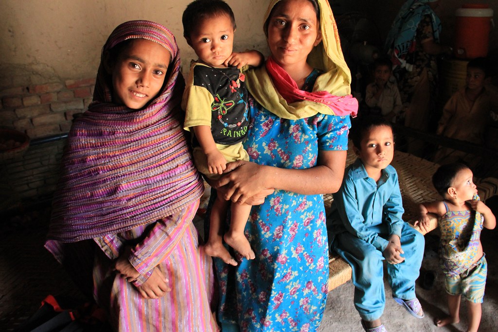 Nepal pide miles de millones para reconstruir