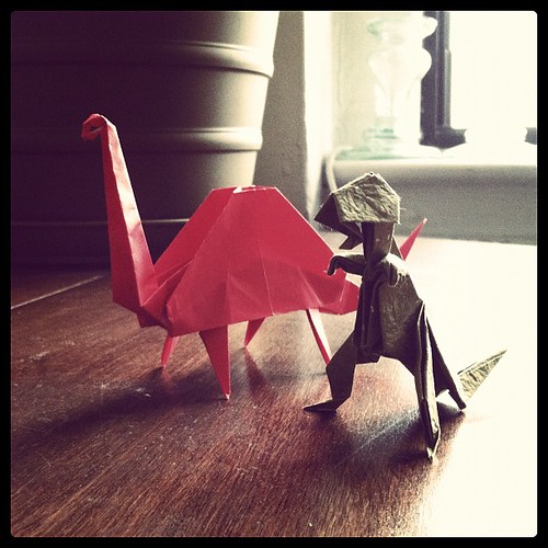 Imagen: LPWaterhouse, BY-ND 2.0 (vía Openverse). Aprende a hacer un caleidoscopio de origami en video