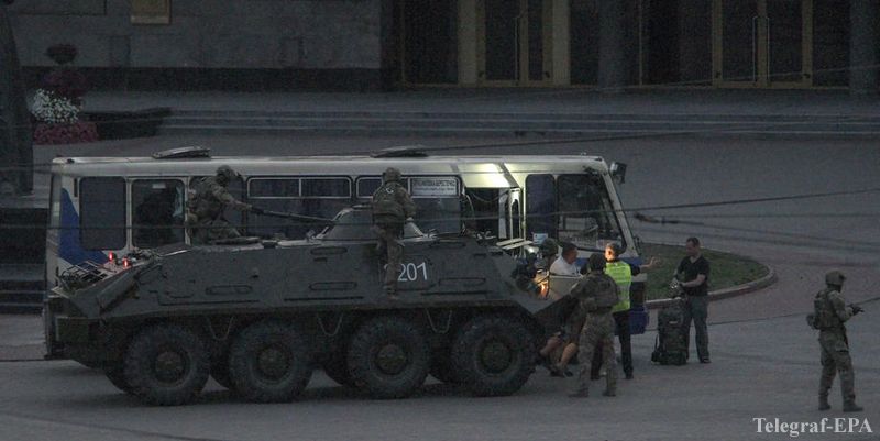 Hallan muerto a periodista sudafricano tras ser secuestrado