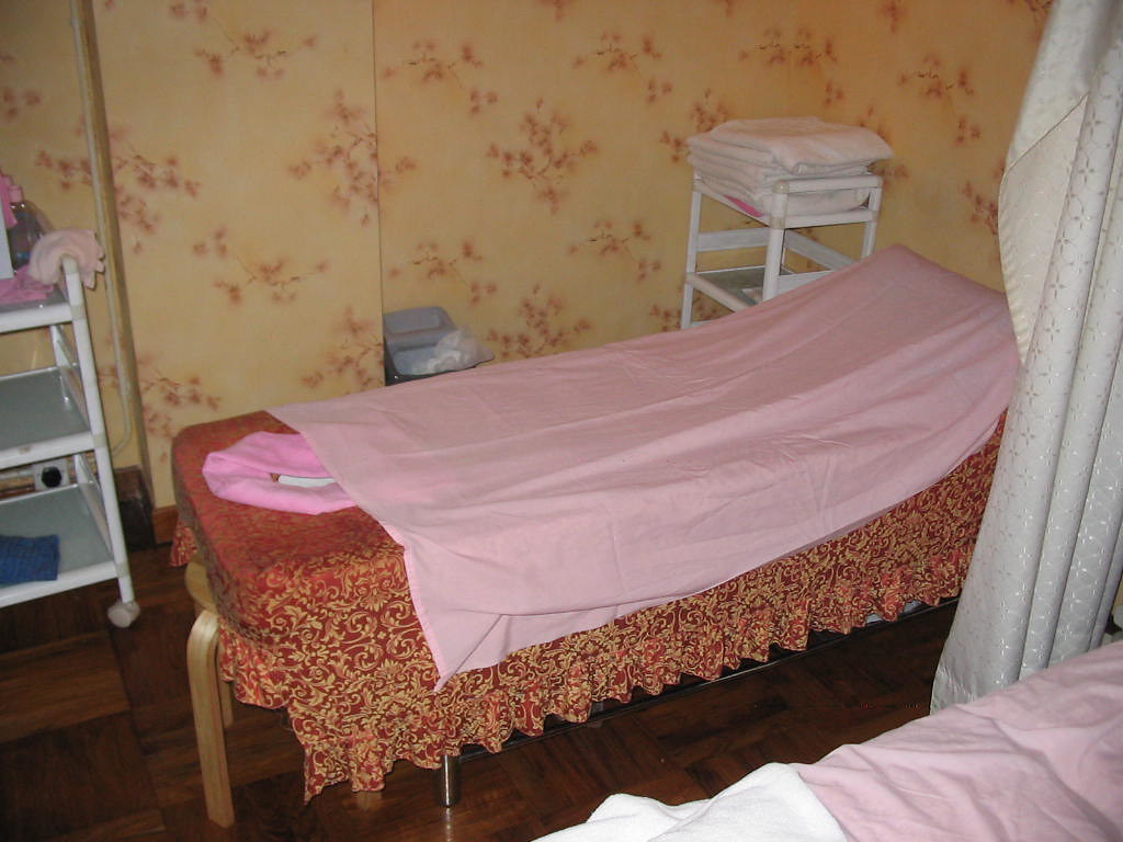 Dormir con la cabeza elevada: pros y contras