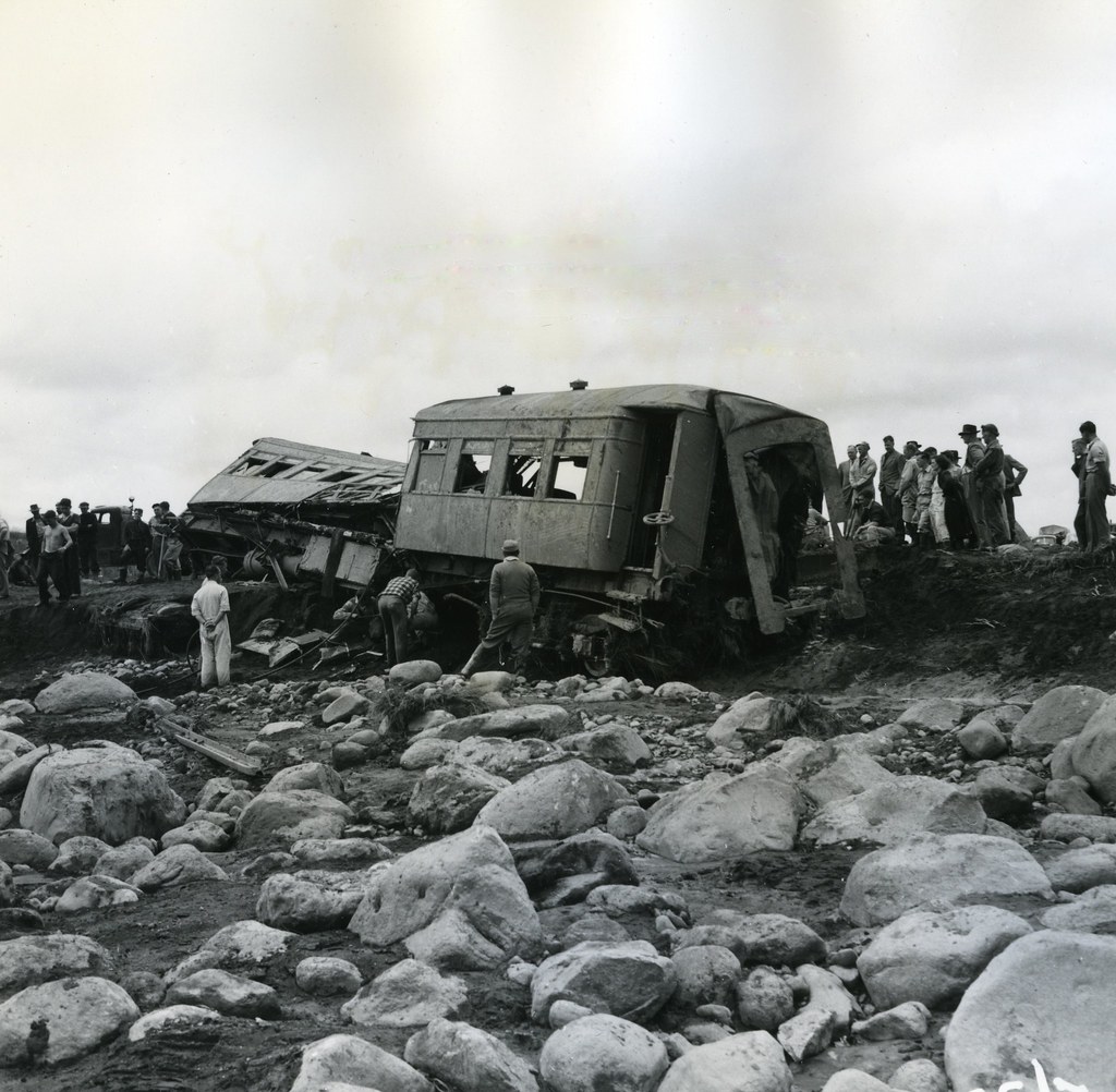 Imagen: Archives New Zealand, BY 2.0 (vía Openverse). Choque de trenes en España deja pasajeros heridos y en shock