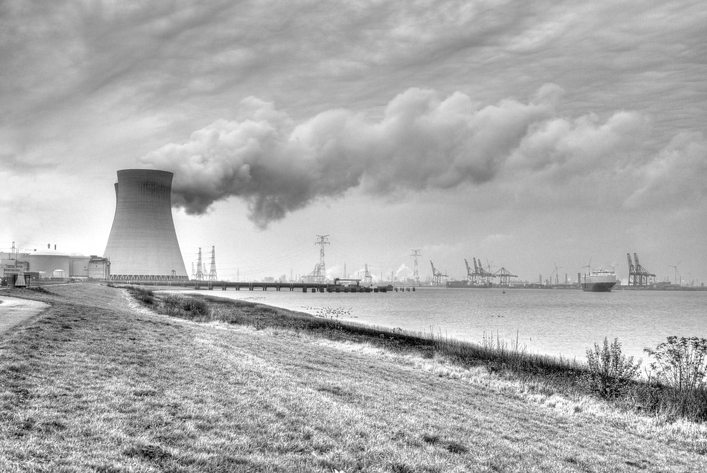 Empresas buscan exprimir más energía de plantas nucleares viejas
