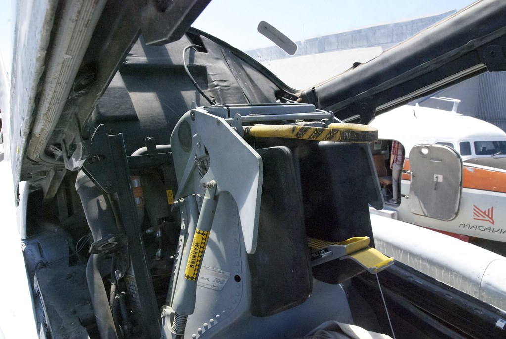 Piloto indio evita tragedia tras ataque de su copiloto