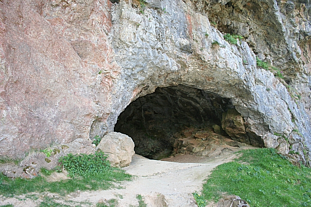 Cuevas de España revelan canibalismo ritual prehistórico